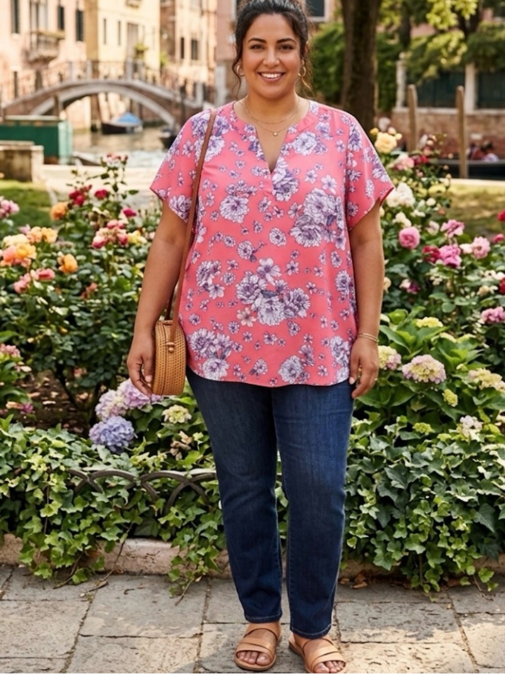 🎟️torrid Coral-Pink Floral V-Neck short sleeve Tunic size 4 GUC